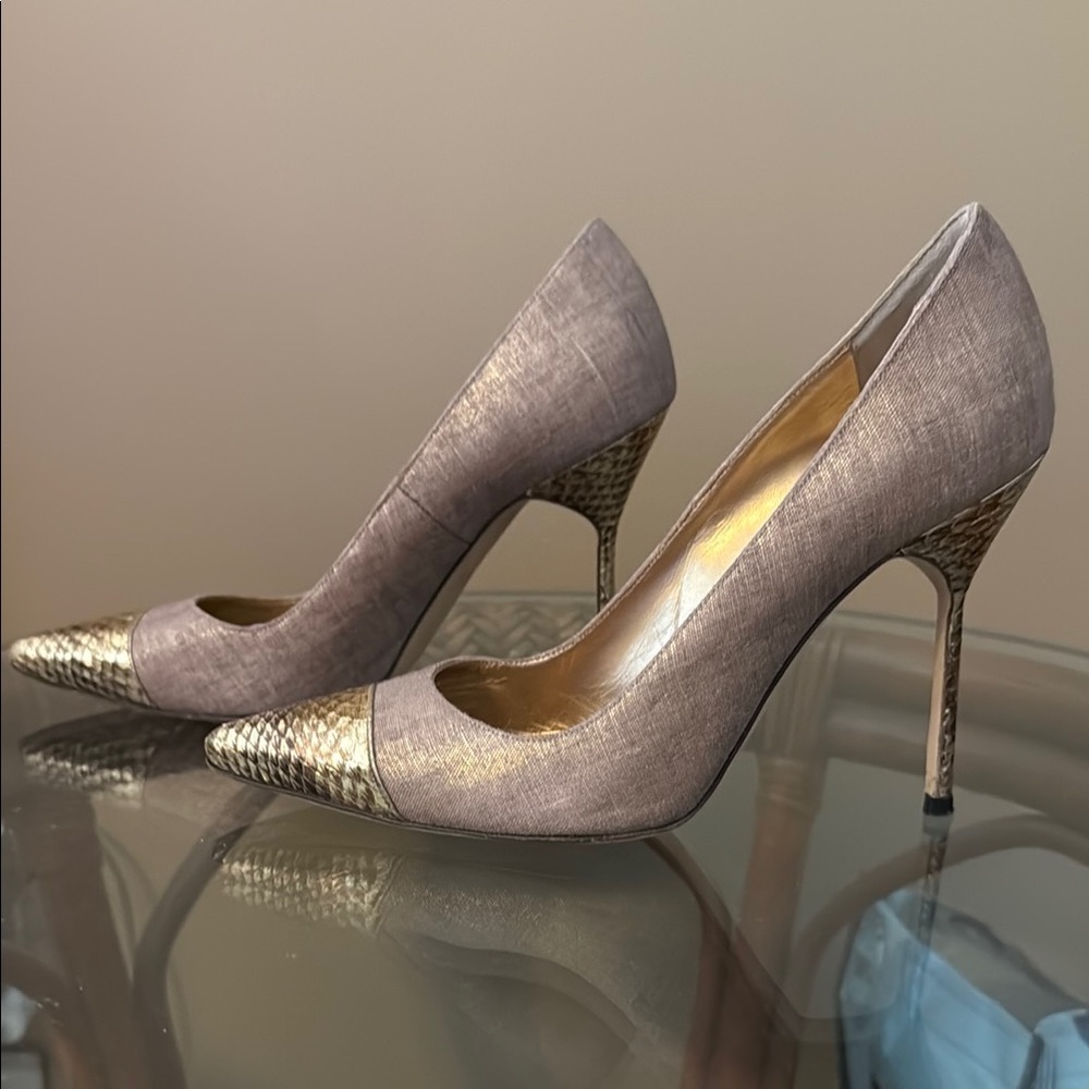 Manolo Blahnik Gold and Tan Pointed Toe Heels - Picture 3 of 4